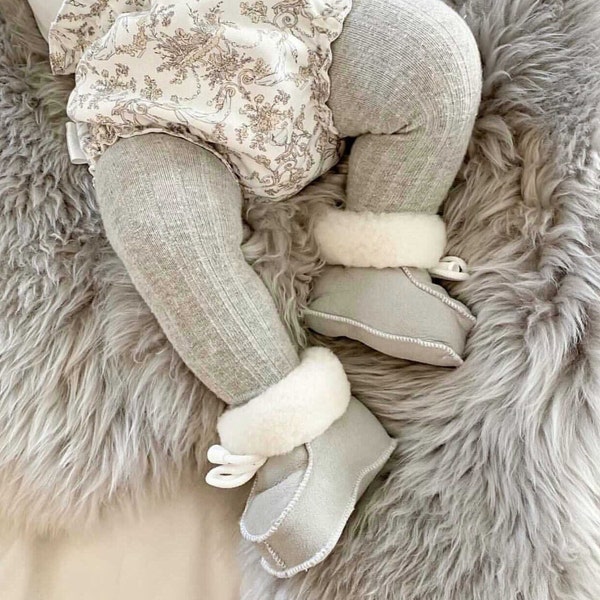 Conjunto de patucos y manoplas de piel de oveja auténtica para bebé - Ropa de invierno para bebé (6-12 meses)