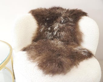 Tappeto in pelle di pecora mongola: coperta in vera lana riccia - 99 x 53 cm