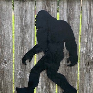 Alleen deze week in de aanbieding! Sasquatch Bigfoot Silhouette vindt de yeti-skunkaap.