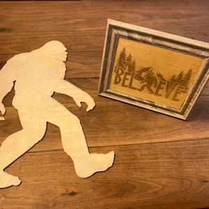 Oferta de pacote especial do Prime Day! Silhueta do Sasquatch Bigfoot e eu acredito