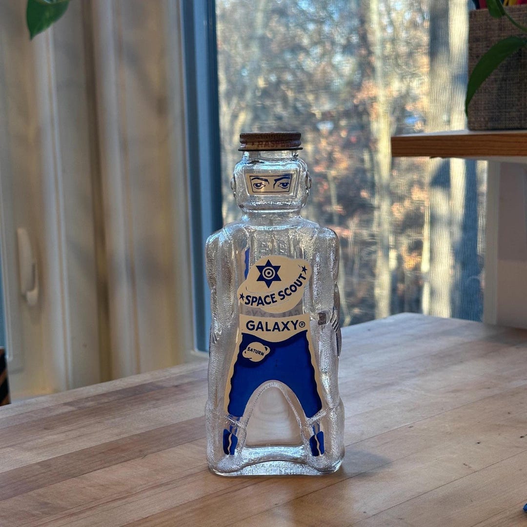 ギャラクシースペースマンボトル12本セット箱つき GALAXY Spaceman Bottles 12本セット 箱付き 貯金箱 爆買い，品質保証