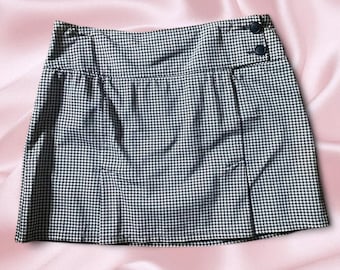 90s New York and Company Skirt | 90s Skirt | New and York and Co | 90s fashion | Plus Size Vintage | Size 16 | Preppy Coquette | Houndstooth