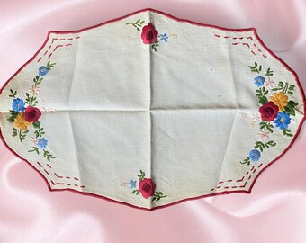 1950s Hand Embroidered Linen Table Runner | Vintage Floral Dresser Scarf | Cottagecore Coquette Heirloom Home Decor Spring Home Decor Easter