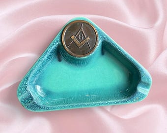 Vintage Hyde Park No. 1940 Ashtray – Turquoise Ceramic Masonic Lodge Ashtray – Mid Century Modern Smoking Tray – Freemason Square & Compass