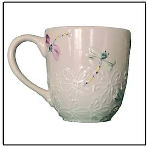 Hand made large ceramic mug, hand painted with dragonflies.  These pretty mugs make great gifts and they are the perfect 24 oz mug