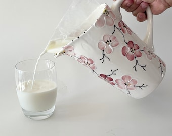 Pichet en céramique fait à la main pour sacs de lait, porte-sac à lait, pichet rose, pot à lait floral rose, pichet à lait peint à la main,