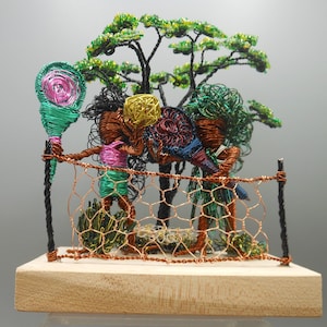 Wire Figurine,Pickleball, Wire Sculpture, Pickleball Gift, Pickle Ball Friends, Pickleball Net, Pickleball Paddle, Pickleball Game, Figurine