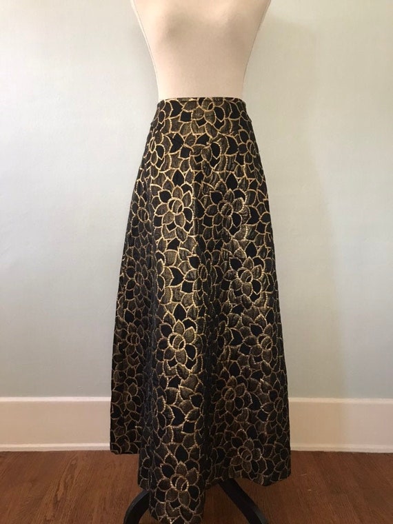 Black & gold skirt