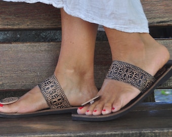 Black Leather Sandals,Slip On Sandals,Indian style,Handcrafted Summer shoes,Women Sandals,Bohemian style sandals,Khadau chapa