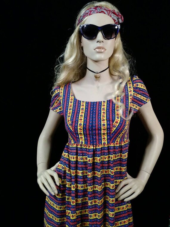 Vintage 1970s multi colored flower and stripes ma… - image 6