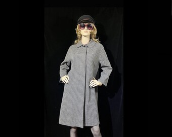 Vintage 1960s "Four Seasons" Of California Mod Black & White Houndstooth Coat