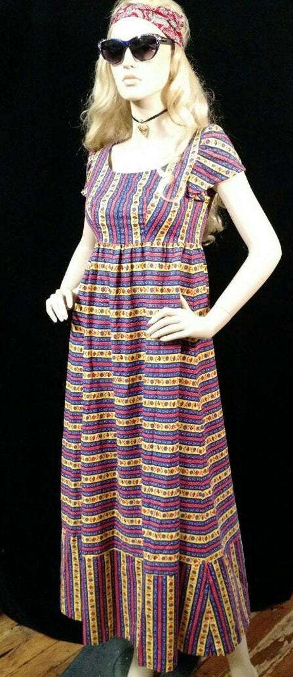 Vintage 1970s multi colored flower and stripes ma… - image 4