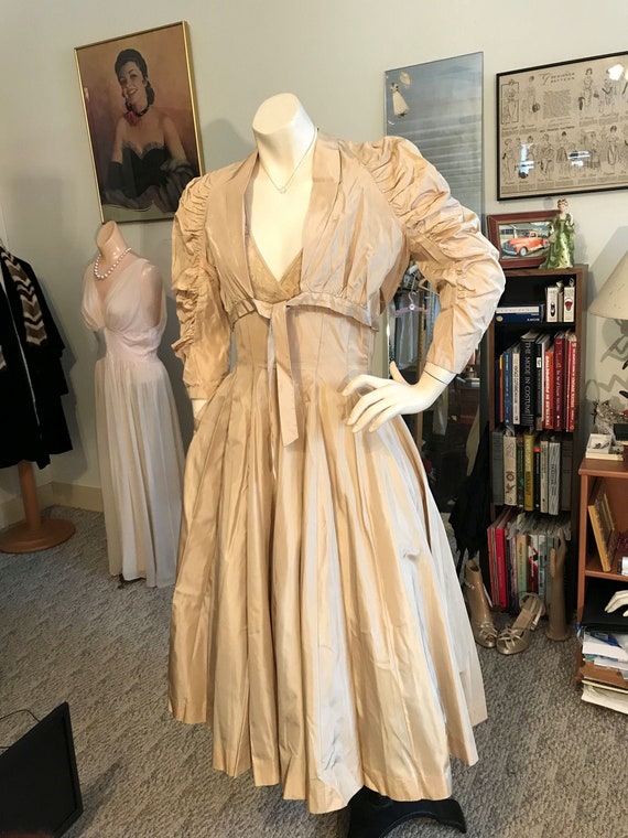 Vtg 1950's Gold Silk Taffeta CARLYE Wedding Dress… - image 1