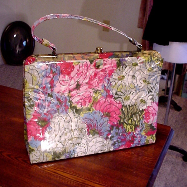 FAB Vtg. 50's Kelly Bag / Incredible Soure'  ew York Covered Floral Print Fabric Outlined Stitched Purse