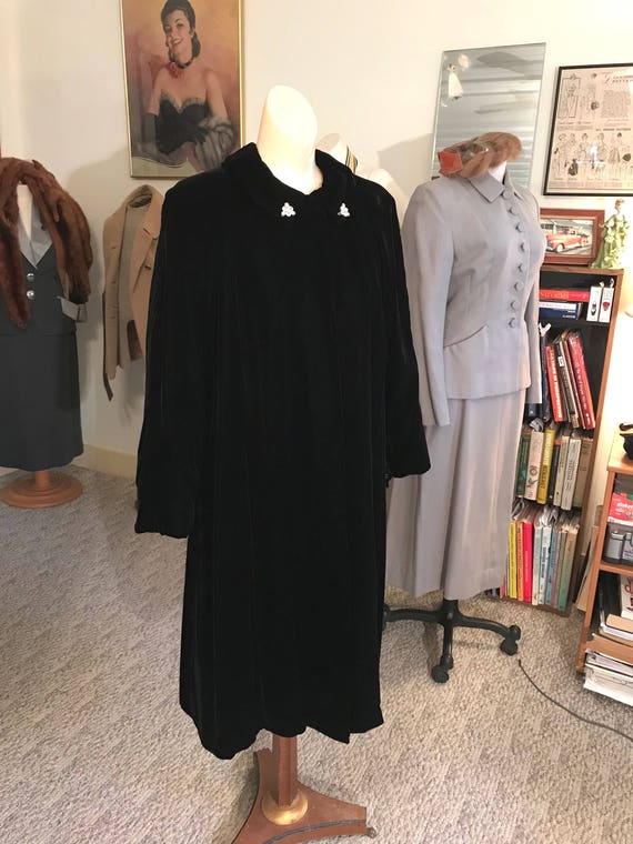 Vintage Detailed Goth, 1940's Swing Style Black Op