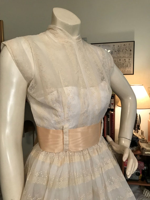 VTG 1940's Sheer Lace Organdy & Satin Dress/Elega… - image 4