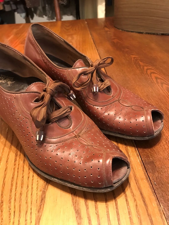 Antique Vintage 1920s BROWN LEATHER SHOES Peep To… - image 4