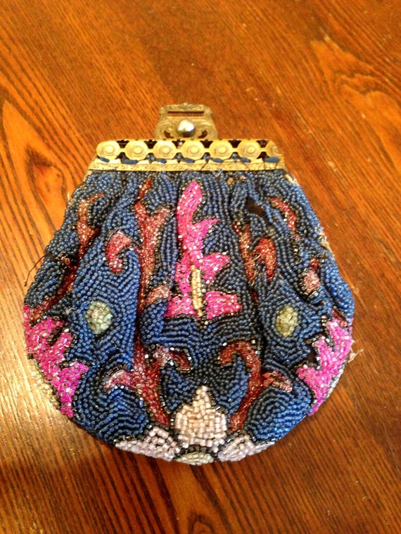 Antique Victorian/Edwardian Chatelaine Style Beaded Purse w/Art Deco Designs