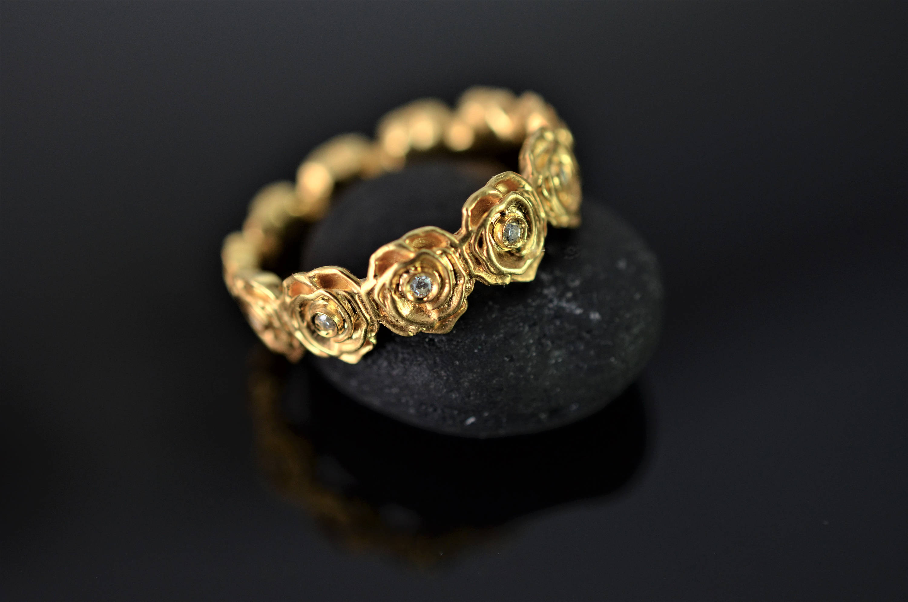 Roses Wedding Band Unique Wedding Band Flower Wedding Ring Etsy