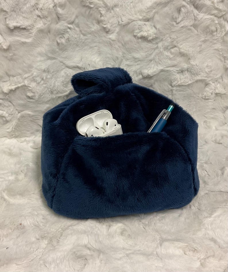 NAVY BLUE iPhone or phone pouf, Cell phone pouf, iPhone or phone bean bag, Phone stand, Desk Accessory, Soft Minky fabric, Made in USA! bild 4