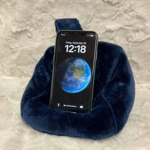 NAVY BLUE iPhone or phone pouf, Cell phone pouf, iPhone or phone bean bag, Phone stand, Desk Accessory, Soft Minky fabric, Made in USA! bild 1