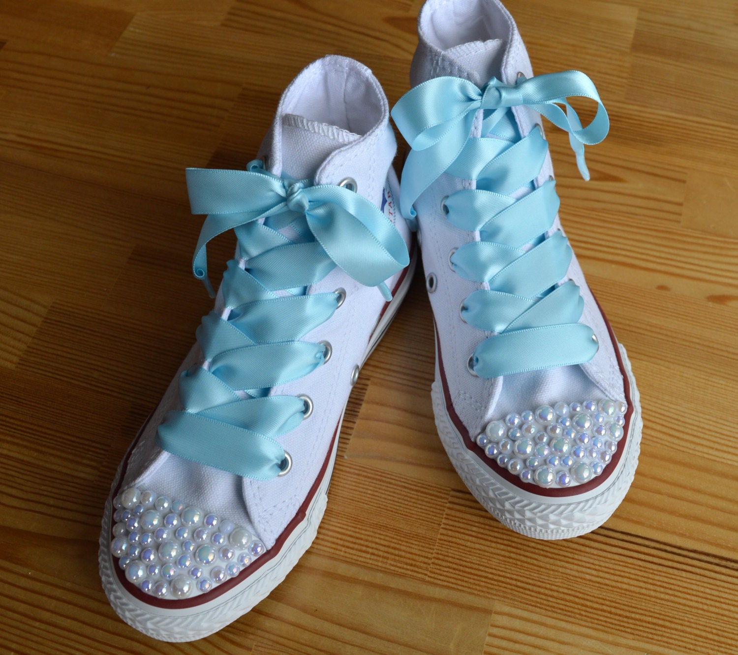 Custom Converse shoes with white Pearls and blue satin ribbon | Etsy