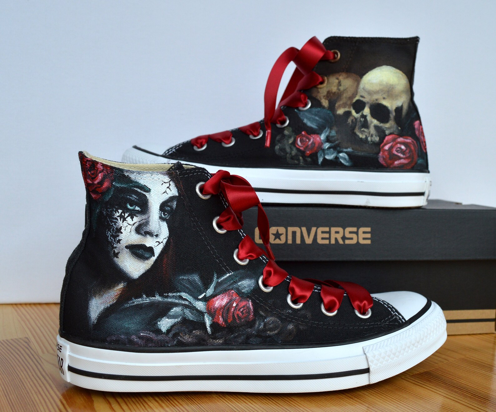 Оригинальные пользовательские руки окрашенные Конверс готический череп обув...