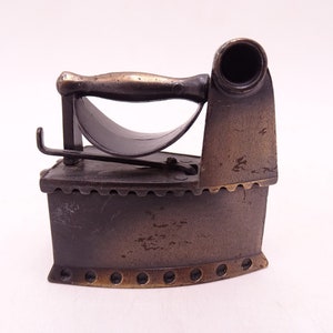 Vintage Play Me Diecast Steam Iron Pencil Sharpener