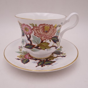 Vintage Royal Grafton English Bone China Pink Floral Bouquet Teacup and Saucer Set Charming English Tea Cup Set 2138