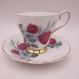 Vintage Royal Grafton English Bone China Purple Rose Teacup y Saucer Set Encantador juego de tazas de té inglés
