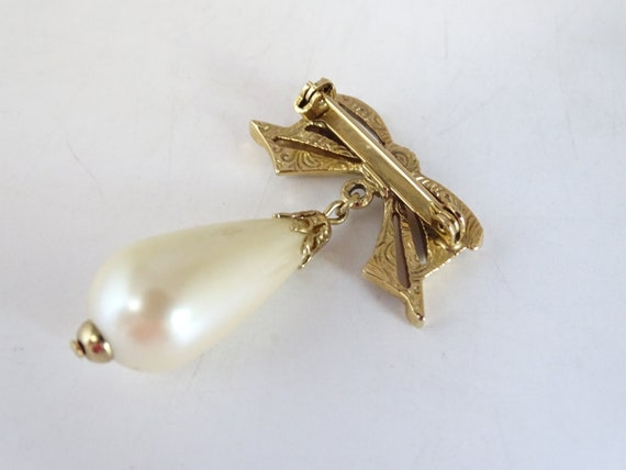 Vintage Faux Pearl and Gold Tone Knot Brooch Pin … - image 6