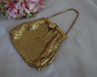 Vintage Signed Whiting and Davis Gold Mesh Purse - Lovely