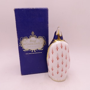 Vintage Royal Crown Derby English Bone China &quot;Penguin&quot;  First Quality Paperweight Figurine in Original Box