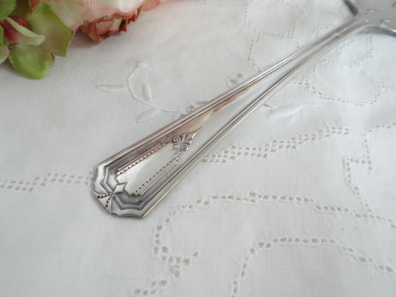 Shabby Chic Flatware Vintage Tablescape 1935 Shelton Serving Fork Cold Meat Fork Vintage Flatware Art Deco Silverplate Fork