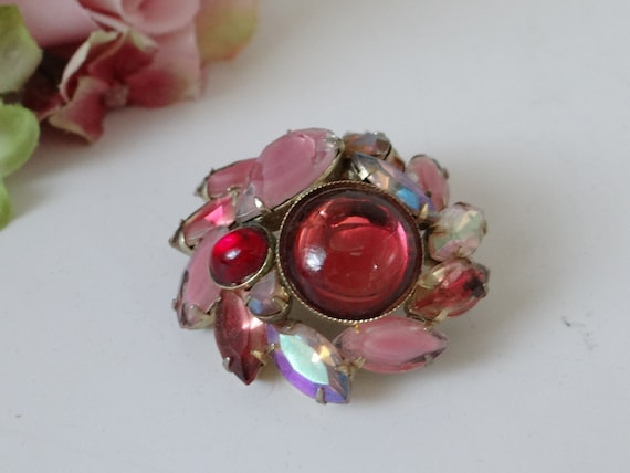 Stunning Shades of Pink and Red Rhinestone Dome B… - image 1