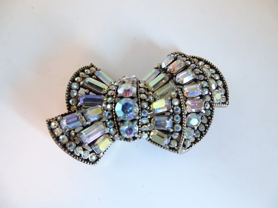 Hollycraft brooch deals
