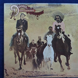 Plays Well 1975 Doobie Brothers &quot;Stampede&quot; Vinyl LP Record Album  - BS 2895