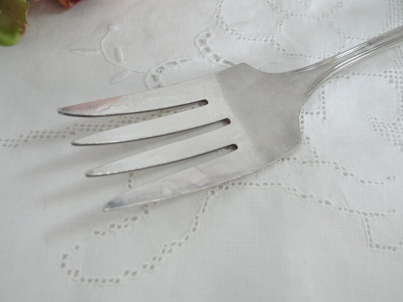 Shabby Chic Flatware Vintage Tablescape 1935 Shelton Serving Fork Cold Meat Fork Vintage Flatware Art Deco Silverplate Fork