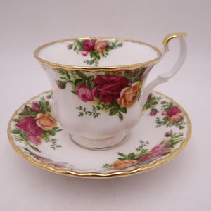 Vintage Royal Albert &quot;Old Country Roses&quot; English Tea Cup and Saucer Set English Teacup - 8 Available