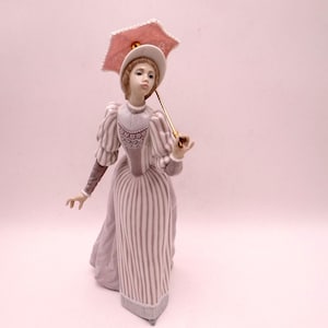 Vintage Lladro Figurine &quot;English Lady&quot; #5324 with Original Box  English Woman with Umbrella