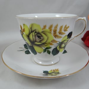 1960s Vintage English Queen Anne Bone China Yellow Rose Teacup and Saucer Set Lovely English Tea cup 8291