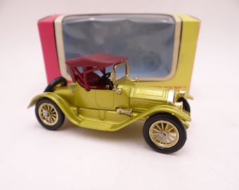 MIB 1960s Vintage Lesney Matchbox Y-6 Models of Yesteryear 1913 Cadillac Die Cast Car in Original Box -B1