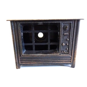 Vintage Diecast Old Television Pencil Sharpener