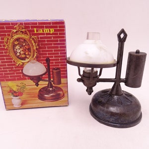 Vintage Diecast Old Fashioned Oil Table Lamp Pencil Sharpener in Original Box No. 6008