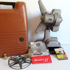 Vintage 1949 Revere 81 Portable 8mm Movie Projector with Instruction Manual and Original Carrying Case