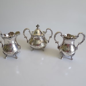 Wilcox International Silver Chased Pattern 4 Piece Sugar Creamer and Waste Pot - Meriden Connecticut Silver Company