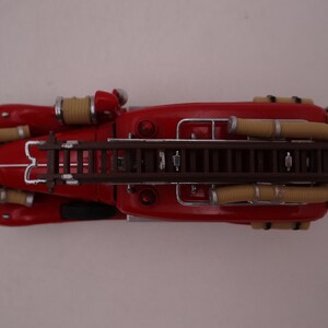 Matchbox Yesteryear - YFE03 1953 Cadillac Fire Wagon Diecast