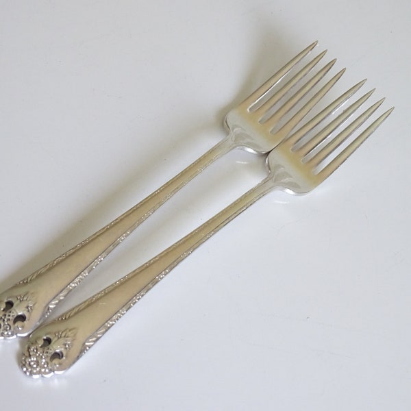 Holmes & Edwards Silverplate Lovely Lady IS Pattern Teaspoon – Choice