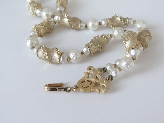 Classic Vintage Crown Trifari Double Strand White… - image 2