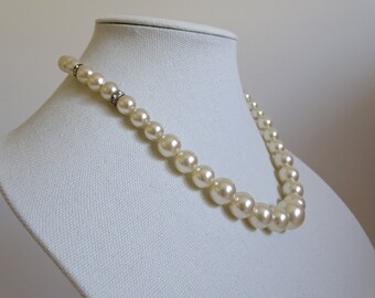 Ivory Graduated Faux Pearl Necklace with Rhinestone Details - A Lovely Vintage Pearl Necklace